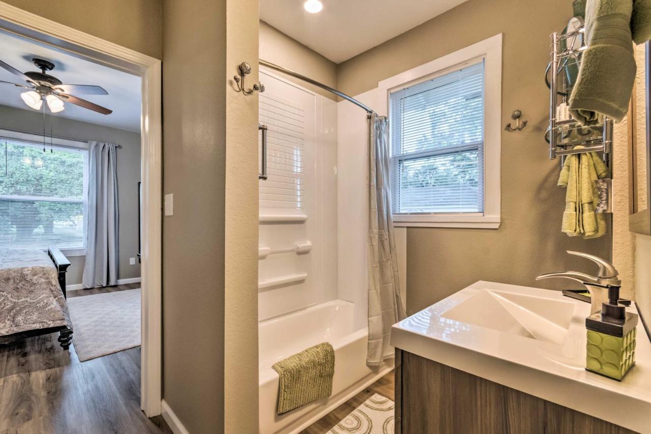 Remodeled Downtown Hot Springs Home With Porch 外观 照片