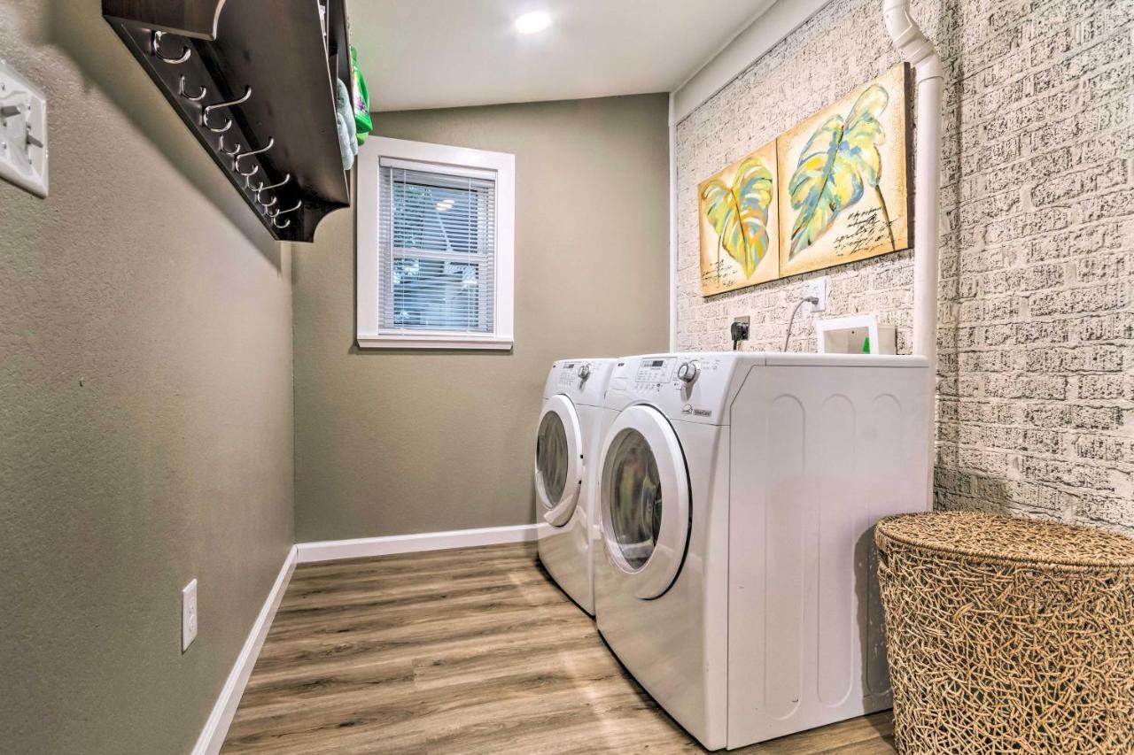Remodeled Downtown Hot Springs Home With Porch 外观 照片